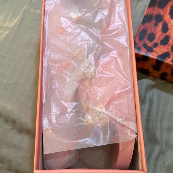 New! Fashion nova slidesπΈ - Picture 6 of 7